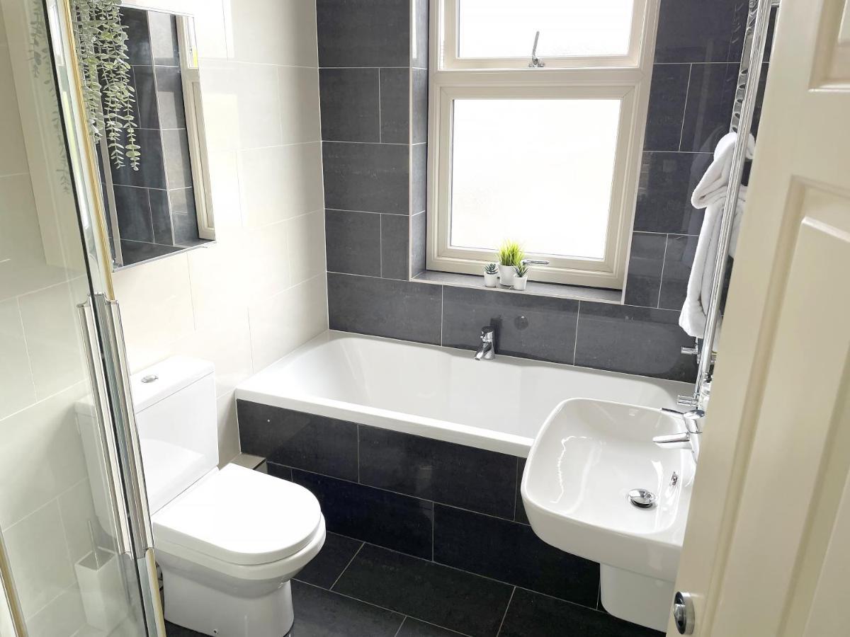 The Vines - Stunning Period Home With Free Parking York Exterior photo