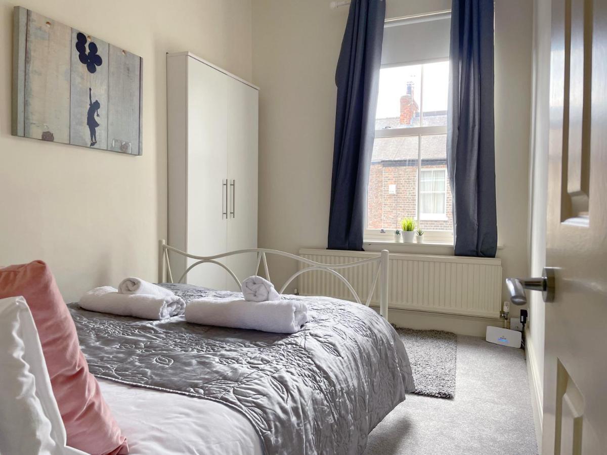 The Vines - Stunning Period Home With Free Parking York Exterior photo