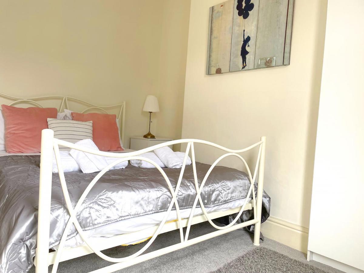 The Vines - Stunning Period Home With Free Parking York Exterior photo